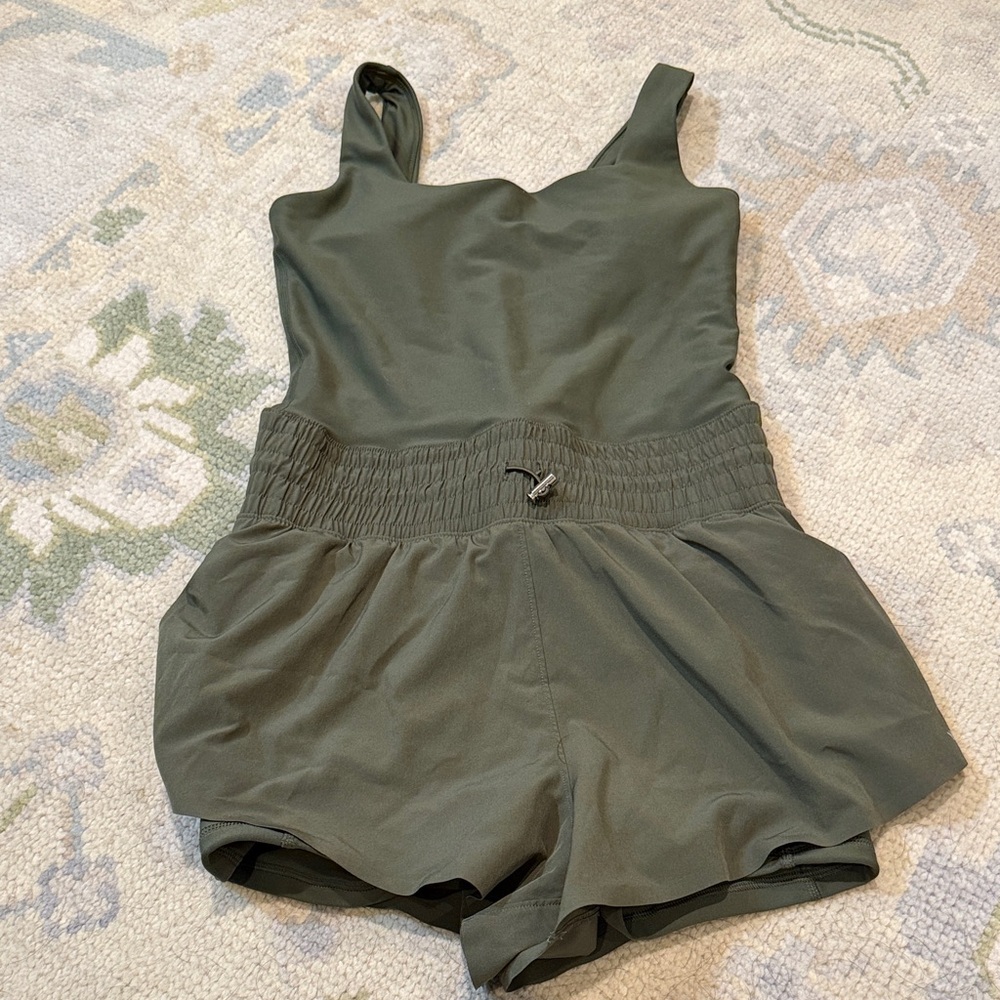 Abercrombie YPB athletic romper